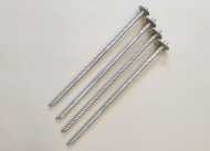 Sada roxorových kotvících kolíků 18x500mm - 4ks vhodná k ukotvení nůžkových stanů a zahradních párty stanů.